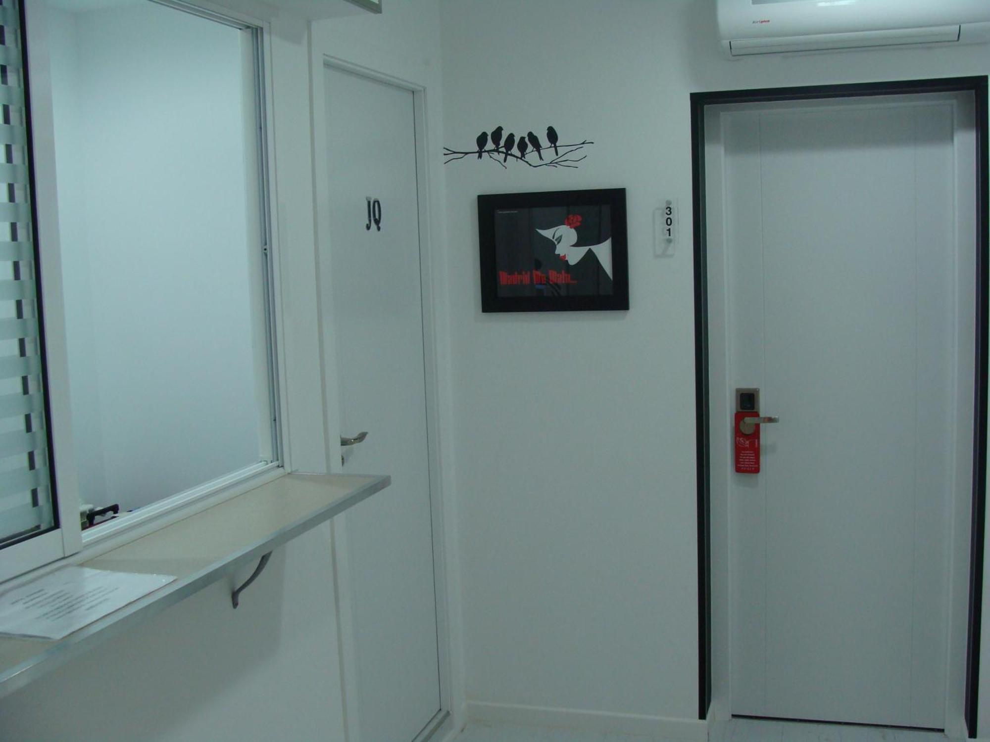Hostal Jq Madrid 1 מראה חיצוני תמונה