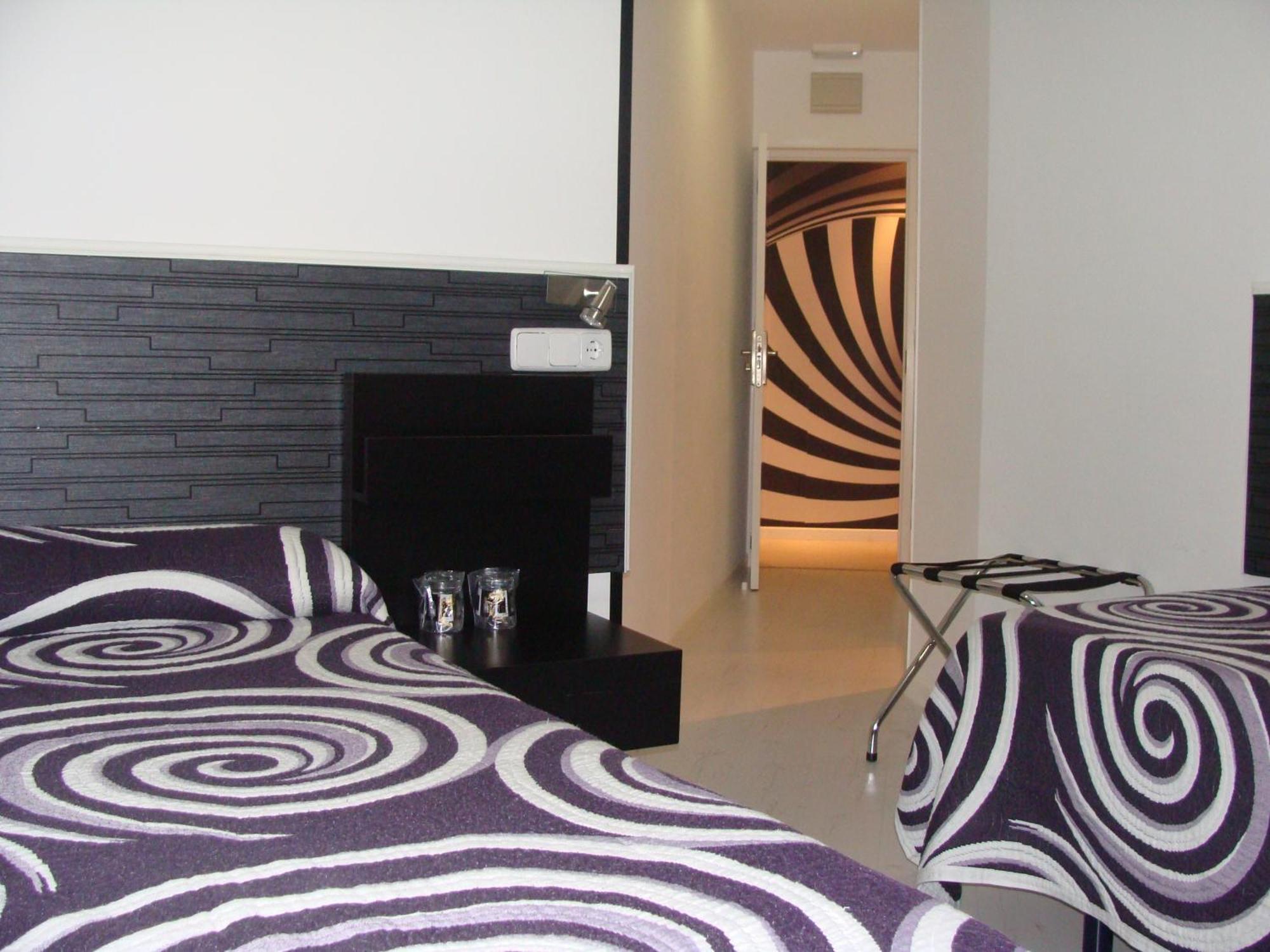 Hostal Jq Madrid 1 מראה חיצוני תמונה