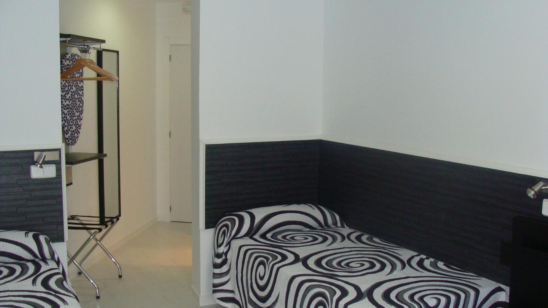 Hostal Jq Madrid 1 מראה חיצוני תמונה