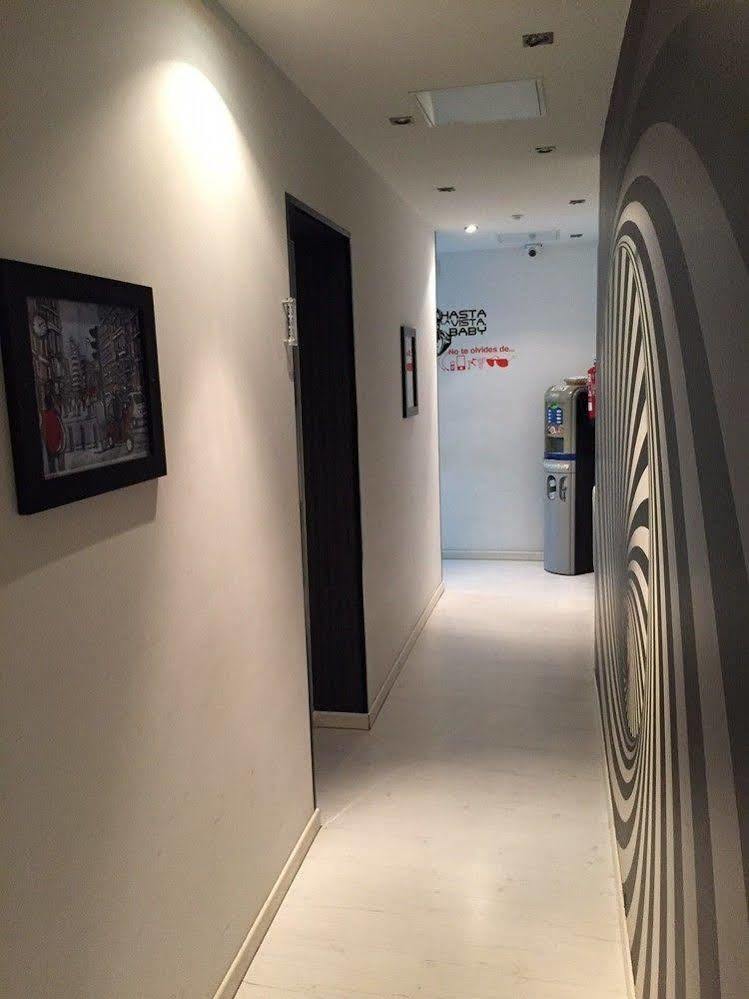 Hostal Jq Madrid 1 מראה חיצוני תמונה