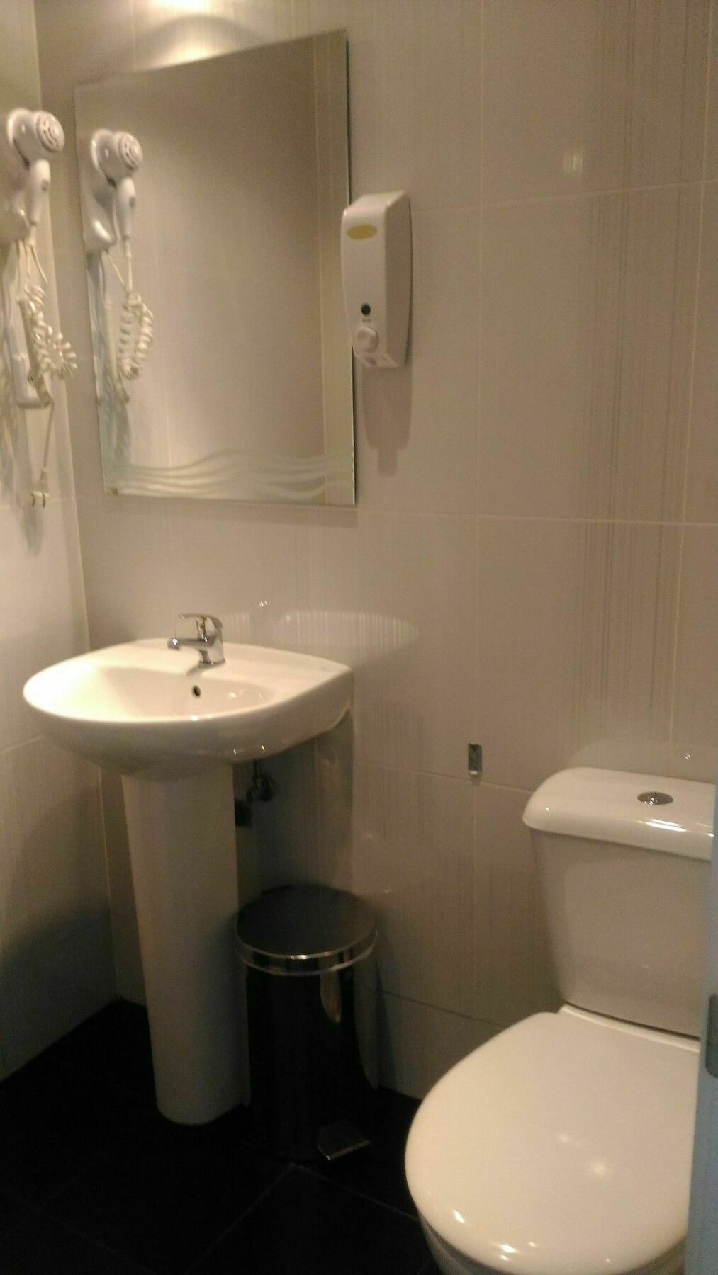 Hostal Jq Madrid 1 מראה חיצוני תמונה