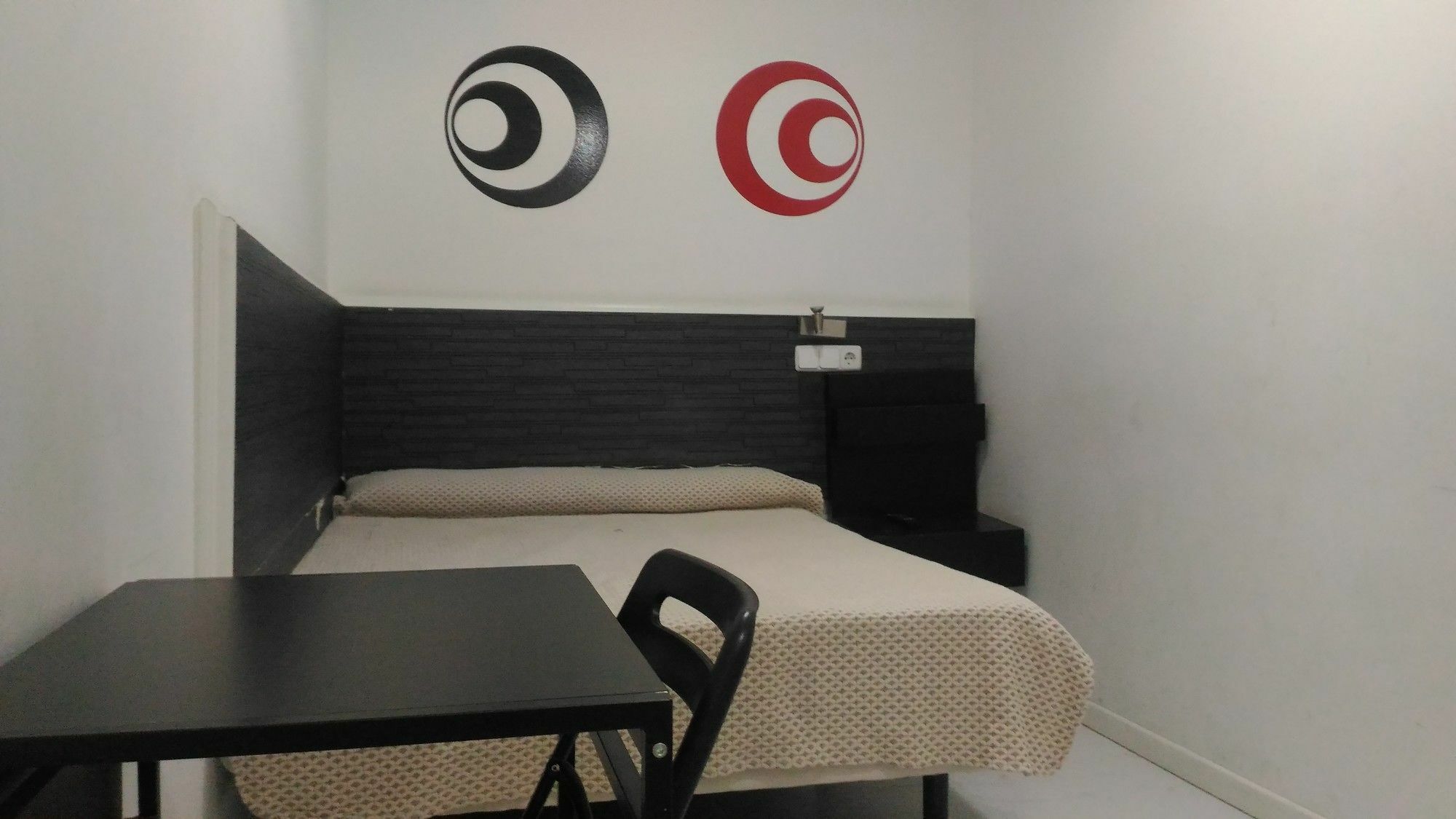 Hostal Jq Madrid 1 מראה חיצוני תמונה